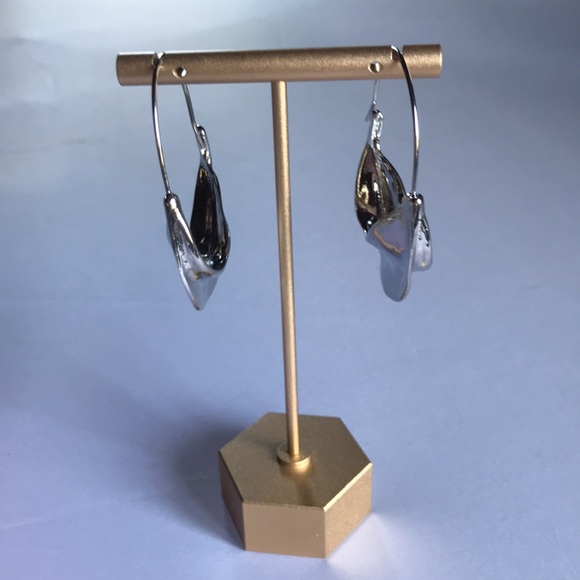 New! Crescent Flower Basket Earrings - Picture 13 of 15